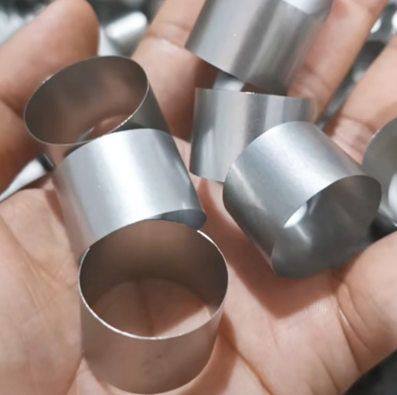 SUS304 Kol 30 X 0.5mm İçin Son Derece İnce Duvar Kalınlığı Paslanmaz Çelik Borular