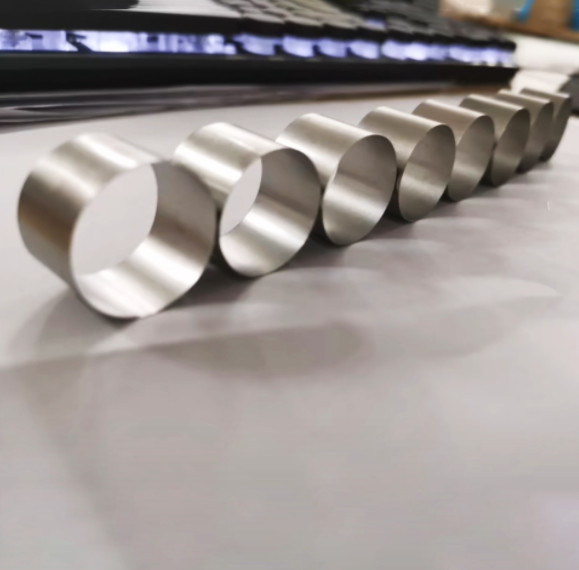SUS304 Kol 30 X 0.5mm İçin Son Derece İnce Duvar Kalınlığı Paslanmaz Çelik Borular
