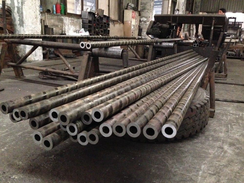 Özelleştirilmiş Yüzey Ağır Duvar Çelik Boru Dikişsiz Soğuk Çekilmiş Tip OD 5-120mm