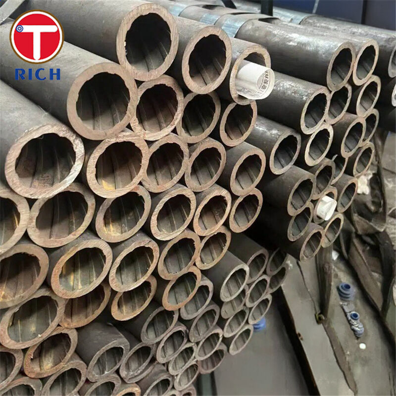 ASME SA213 T12 Sınıfı İç Dişli Dikişsiz Düşük Alaşımlı Isı Değiştirici Borusu, Cr-Mo Tasarımlı ve 30-325 mm Dış Çaplı