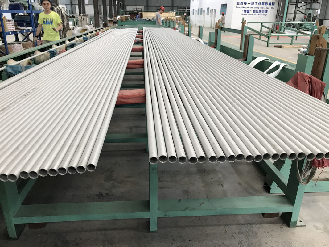 Dikişsiz veya kaynaklı ikili paslanmaz çelik boru uzunluğu seçenekleri 1 ila 15 metre