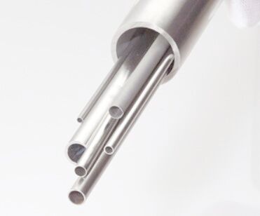 İyi bir fiyat. TA18 Ti-3AL-2.5V Titanyum Nikel Alaşımlı Boru Kapiler Serisi çevrimiçi